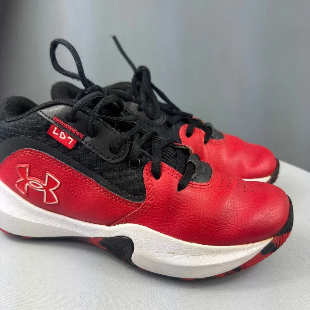 Under Armour Lockdown 7 GS Kids Size 3.5Y Basketball Shoes Red Black 3028513-600